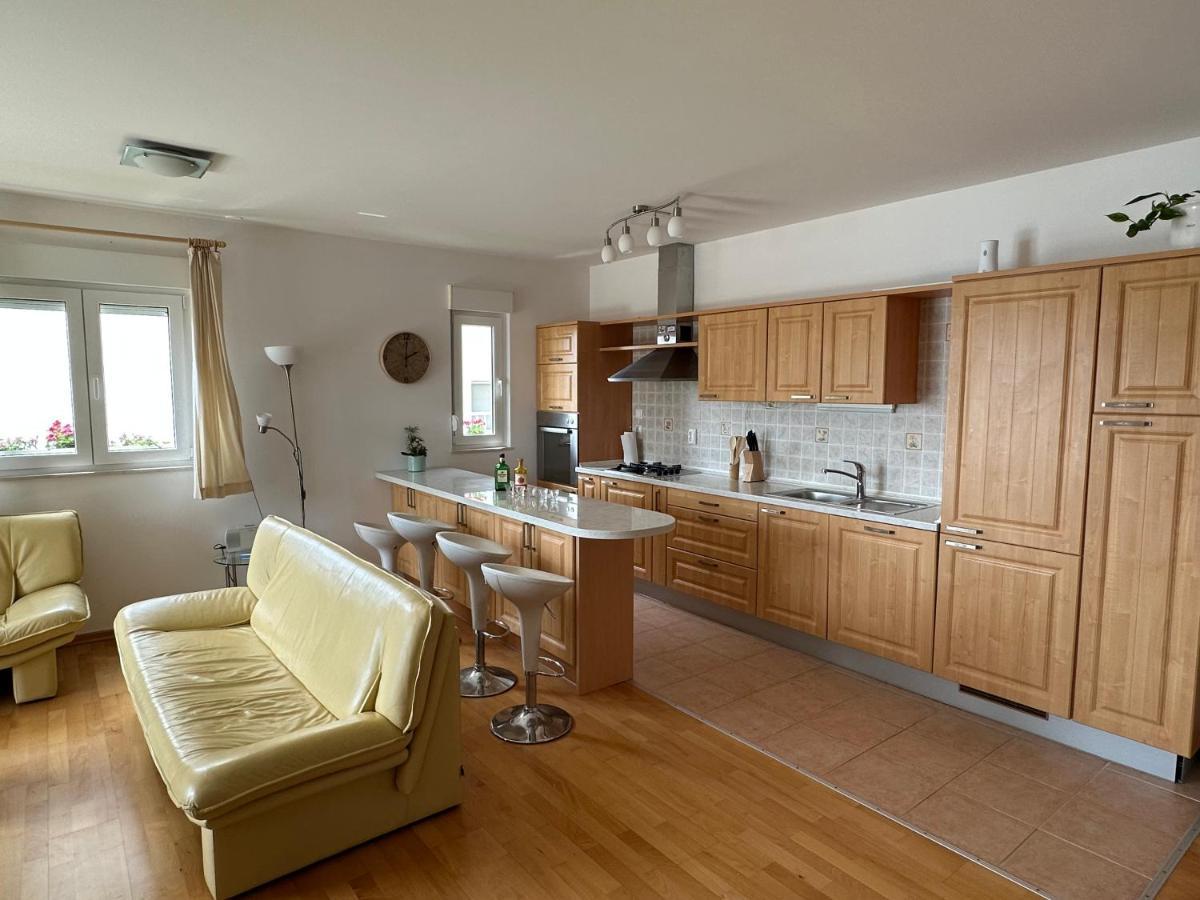 טרוגיר Aurora Luxury Apartment מראה חיצוני תמונה
