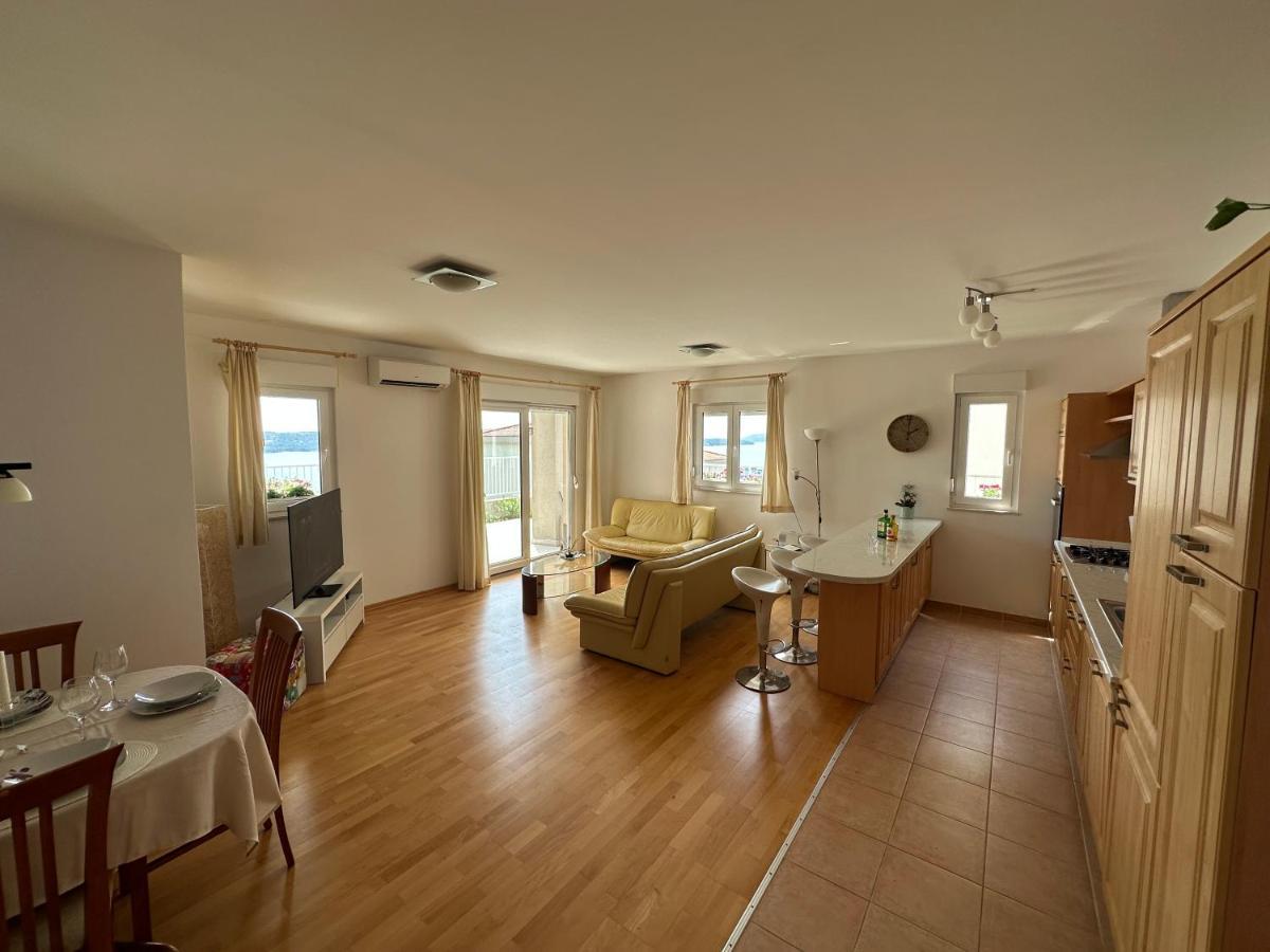 טרוגיר Aurora Luxury Apartment מראה חיצוני תמונה