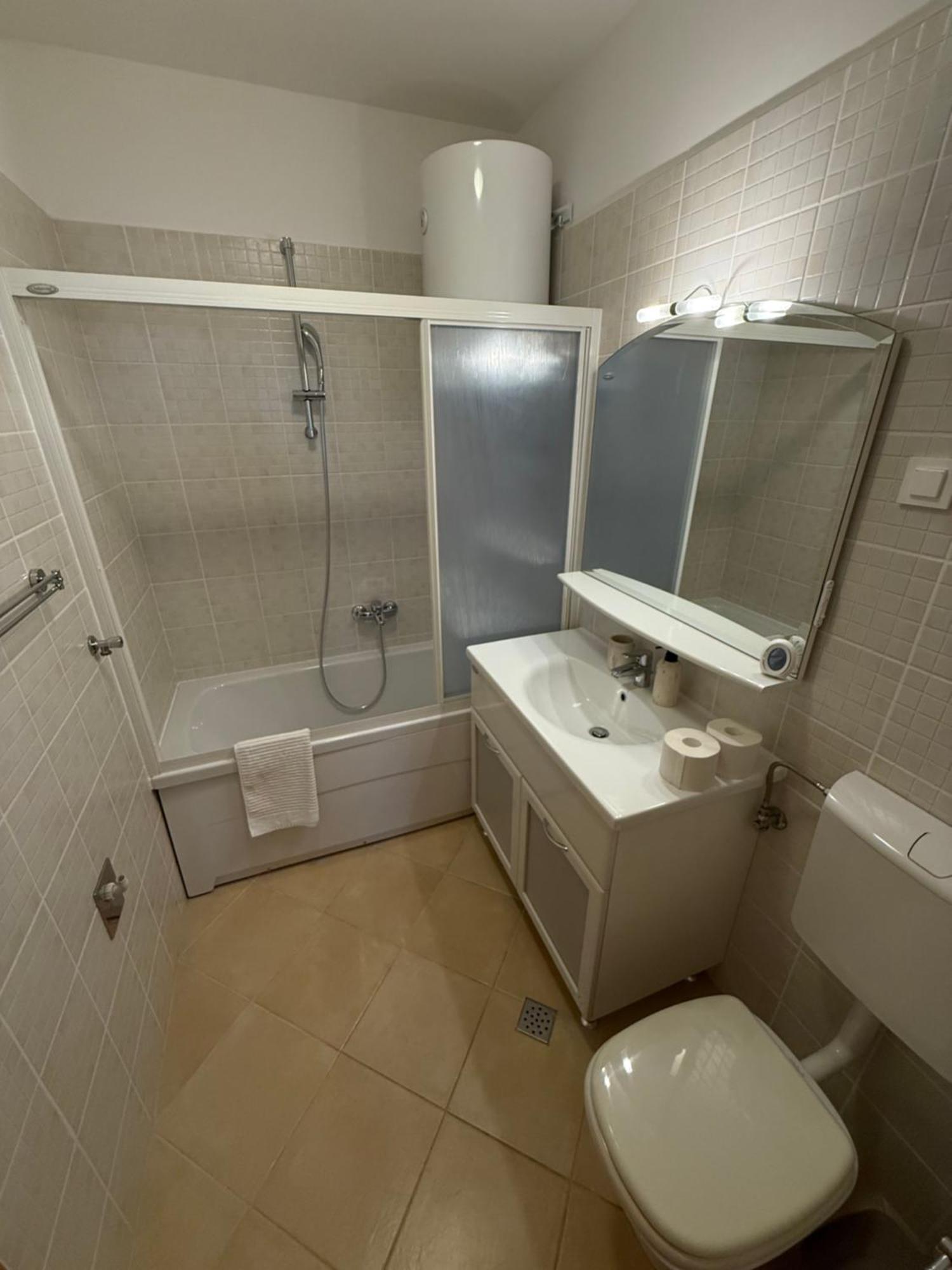 טרוגיר Aurora Luxury Apartment מראה חיצוני תמונה